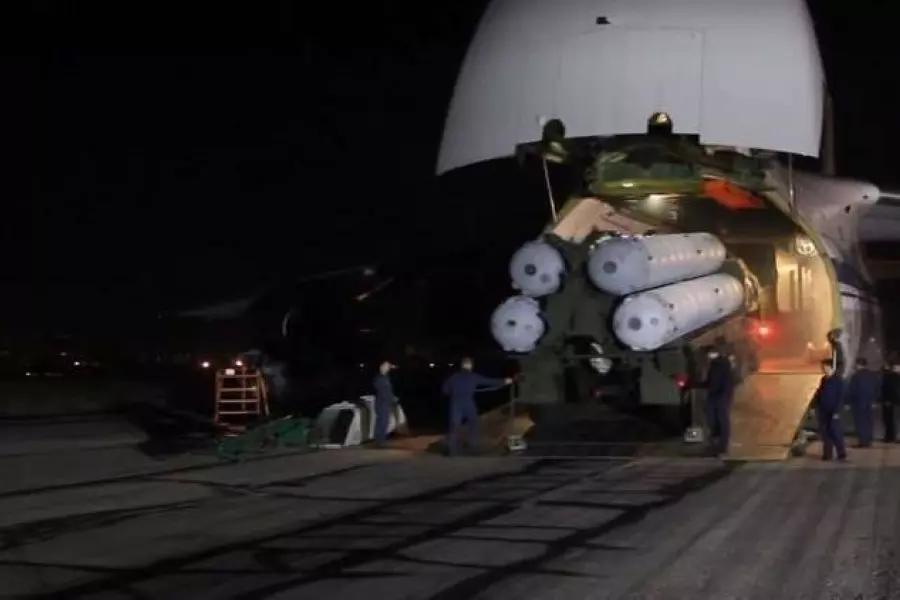 ثلاثة أشهر للتدريب على "إس 300" مهلة للتفاوض بين "موسكو وواشنطن وتل أبيب" على "قواعد التشغيل"