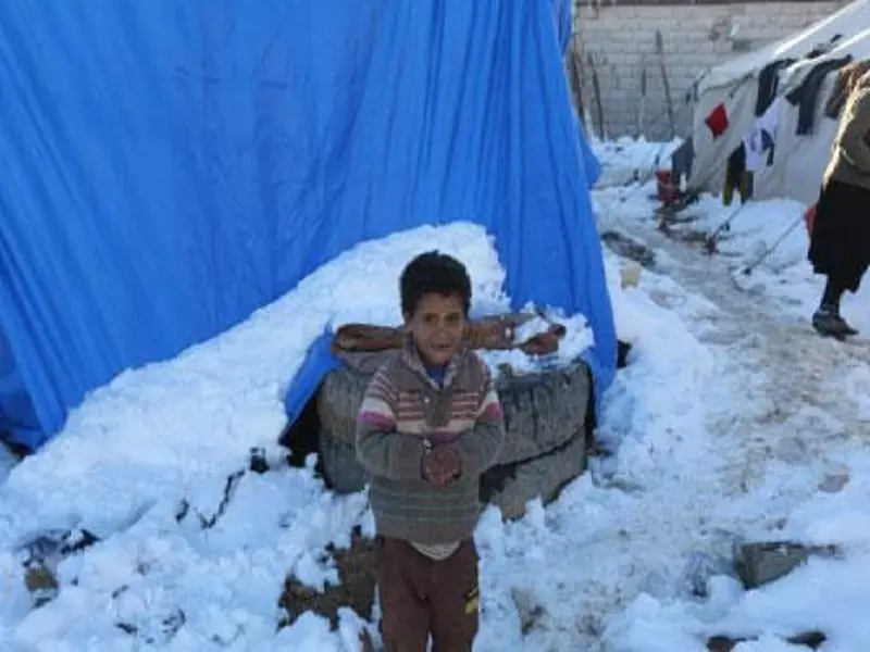 رغم سوء الظروف .. جهود جبارة لإغاثة اللاجئين في عرسال