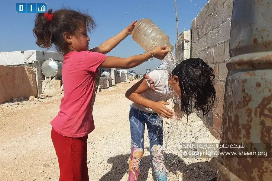 منسقو الاستجابة يحذر من تداعيات موجة حرّ جديدة تثقل كاهل النازحين