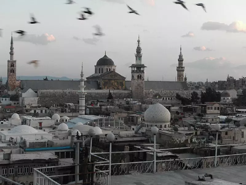 دمشق . بين إعلام الثورة والنظام .. كتر الحكي يا شام