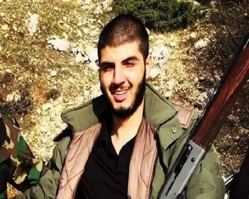 بحسب شهادة أهله " المجنون و المدمن " الشبيح سليمان الأسد... بدأ تصفية منظمي التظاهر ضده