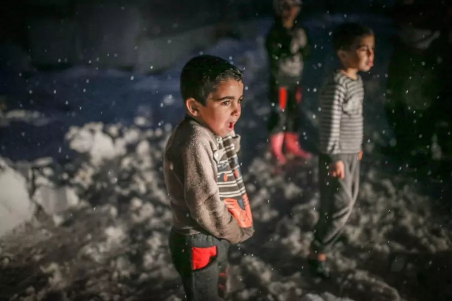 الأمم المتحدة تُعلق على وفاة طفلتين جراء البرد في مخيمات شمال غرب سوريا