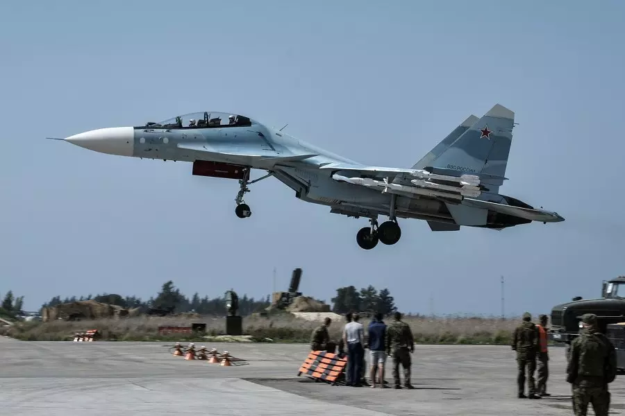 الدفاع الروسية تواصل ترويج مزاعمها بورقة "استهداف حميميم بالمسيرات"