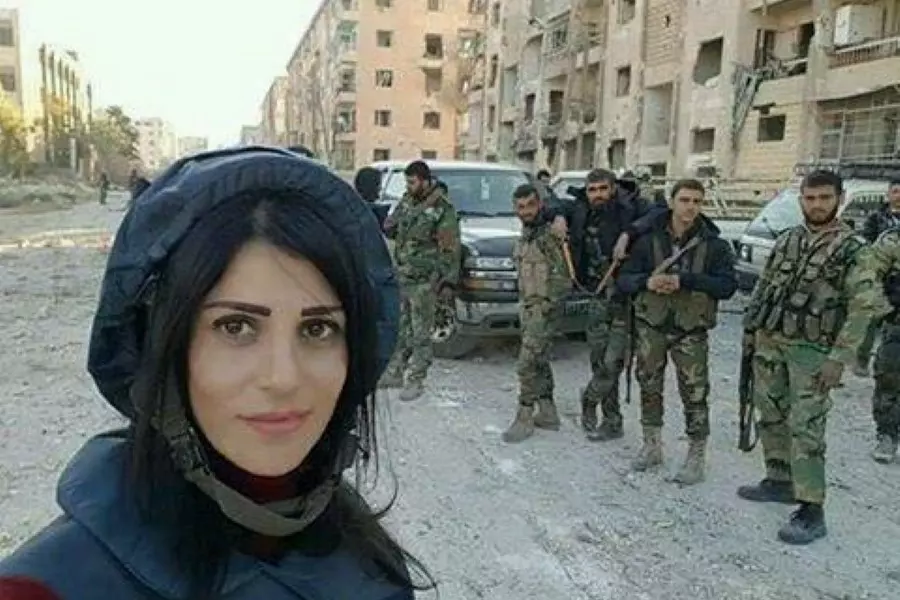 بعد إصابتها.. مراسلة قناة روسية تُنقل جواً لـ "حميميم" وجرحى النظام تَتكدَّس بمستشفيات غير مجهزة!
