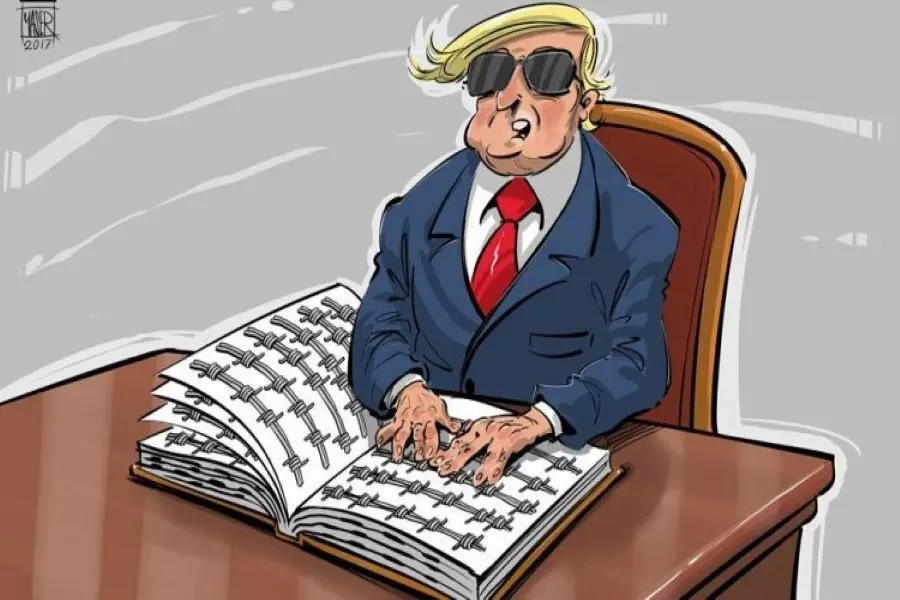 الغريق يتعلق بقشة