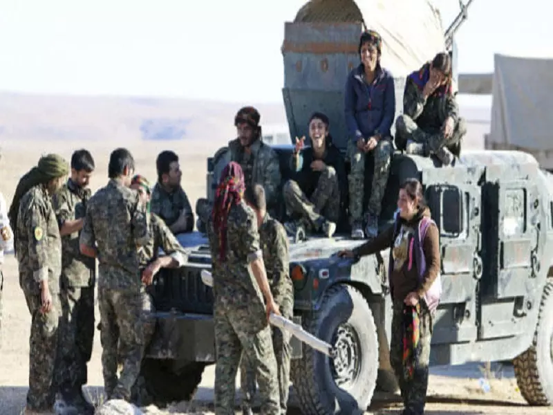 على غرار قوات الأسد ... قوات سوريا الديمقراطية تعفش ممتلكات المدنيين