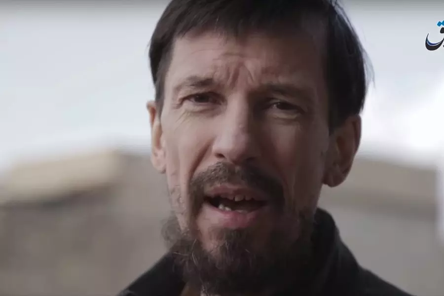 وزير بريطاني متفائل بأن الصحفي البريطاني المختطف لدى داعش لايزال حياً