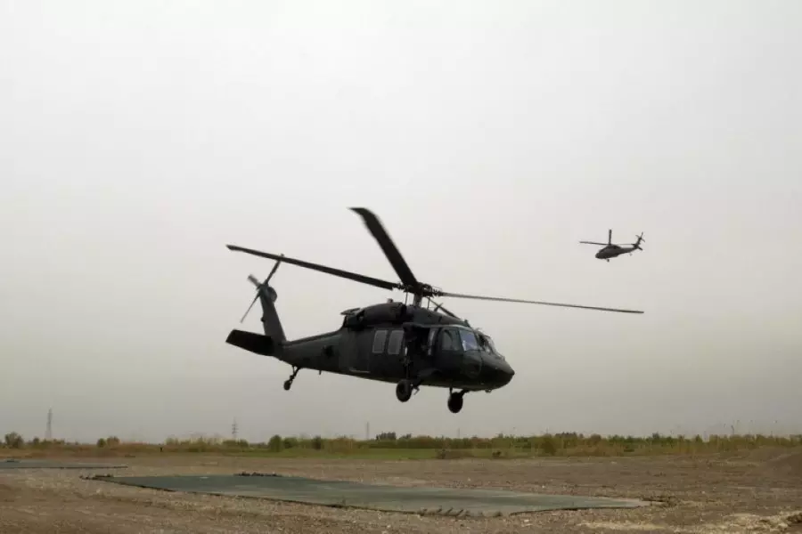 التحالف الدولي ينفذ عملية إنزال جوي بريف ديرالزور ويعتقل عدة أشخاص