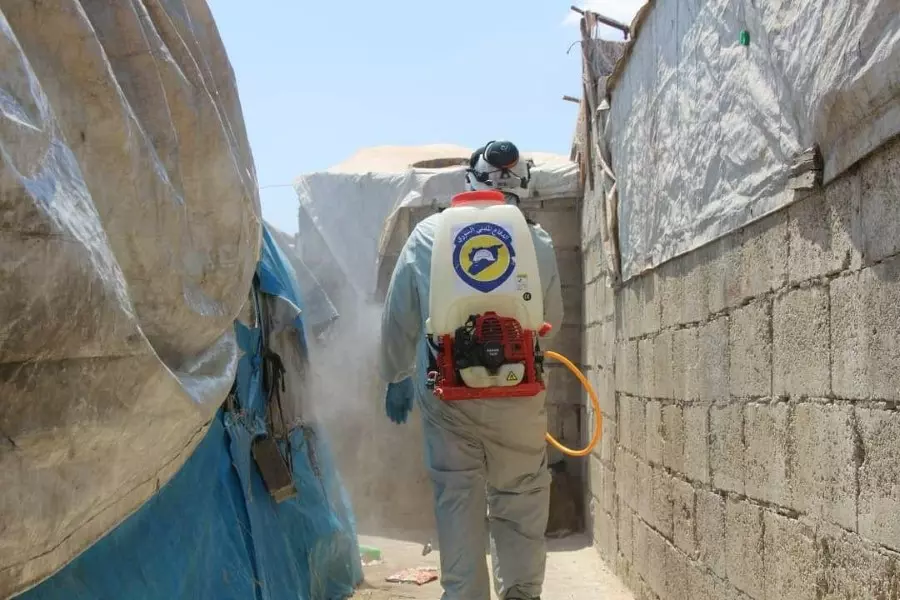 منسقو الاستجابة يوصي النازحين بتطبيق إجراءات الوقاية من "كورونا" شمال غرب سوريا