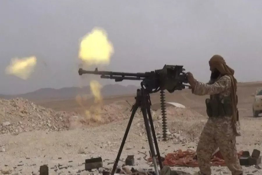 تنظيم الدولة يشن هجوماً على معسكر وتجمع لـ "لواء القدس" في بادية الميادين