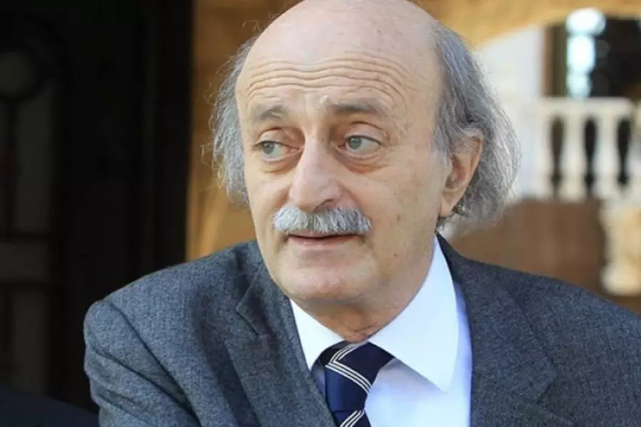 جنبلاط: من حق الحريري اتخاذ الموقف المناسب من العلاقات مع سوريا