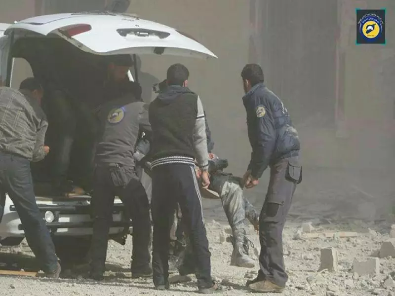 مع صلاة “الجمعة” … طيران العدو الروسي ينقض على قرى و بلدات الغوطة