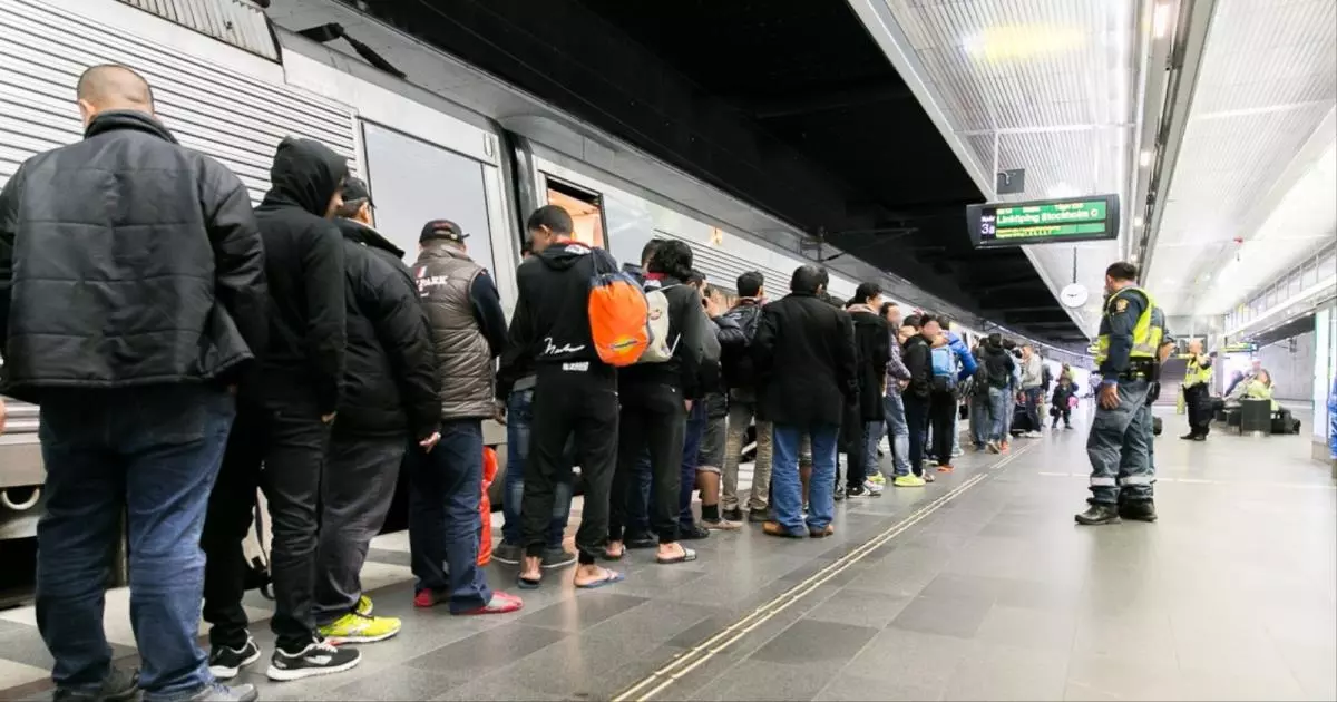 بعد السويد .. فلندا و هولندا تعتزم ترحيل آلاف اللاجئين