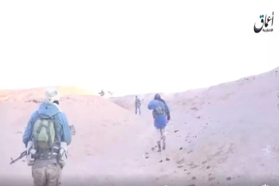 هجوم عنيف من تنظيم الدولة على مطار دير الزور بعد قرابة العام من الهدوء