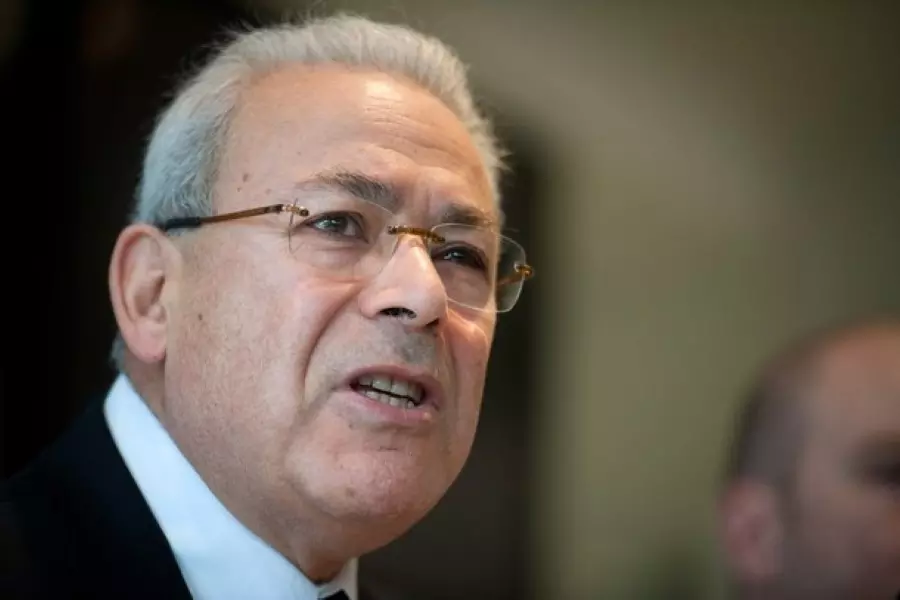 بؤس العالم العربي وغيابه في معركة المصير السوري