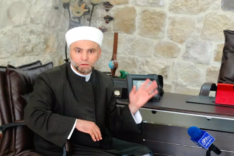 المفتي العربي… صوت الدين أم سوط الحاكم؟