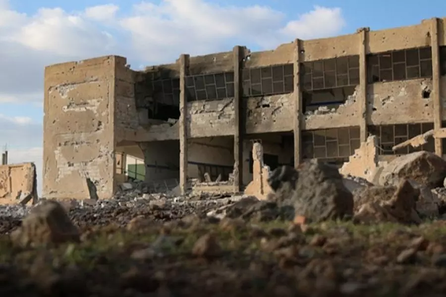 بعد تدميره للمنشآت التعليمية .. النظام يدعو الأهالي للمشاركة في ترميم المدارس ..!!