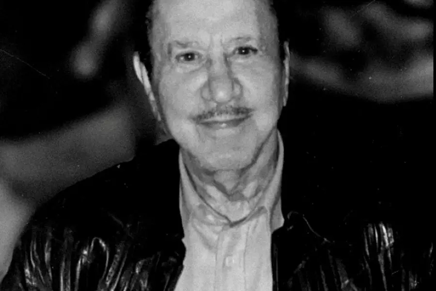 كورونا" يطيح بـ "محمد مخلوف" مؤسس امبراطورية فساد الأسد