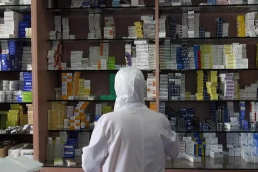 بعد رفع الأسعار .. النظام يتنصل من توفير الأدوية المفقودة ويسوق المبررات والتوقعات