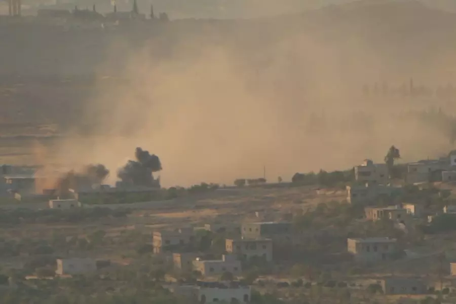 اشتباكات وقصف مدفعي عنيف على جبهة بينين بجبل الزاوية