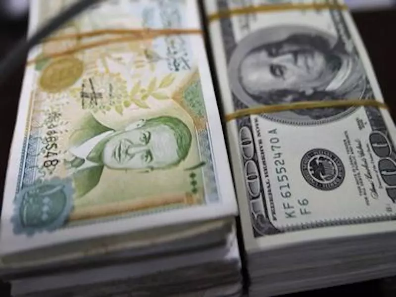 الليرة السورية بعد تراجع دور «المركزي»