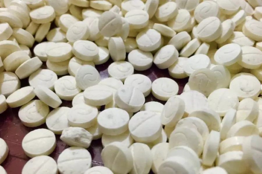 برعاية ميليشيا "حزب الله" ... إقامة مصنع جديد لإنتاج المخدرات بريف دمشق