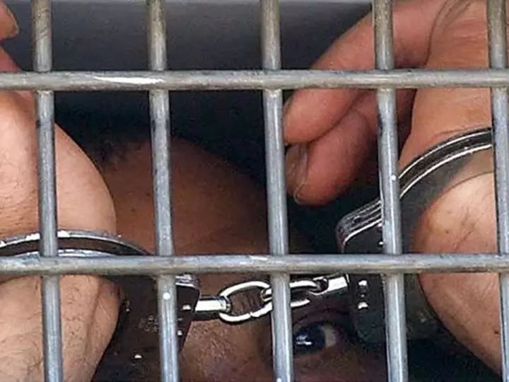 لاتحزنوا "معتقلينا"  .. فـ "معارضتنا" غبية