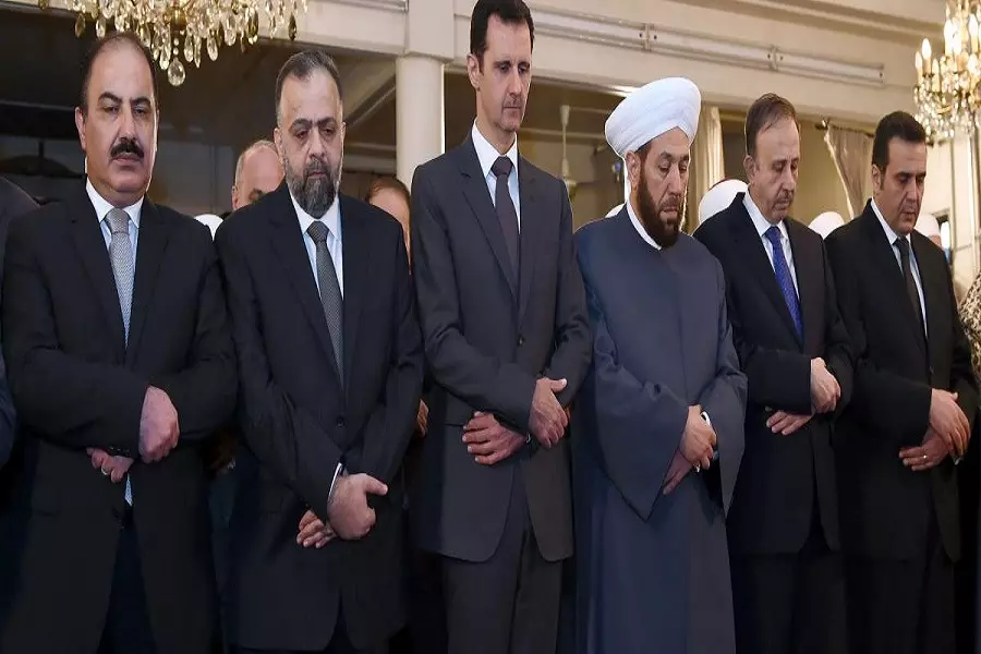 جدول واسع في أوساط النظام ومواليه على مرسوم يوسع صلاحيات وزارة الأوقاف ويحجم "المفتي"