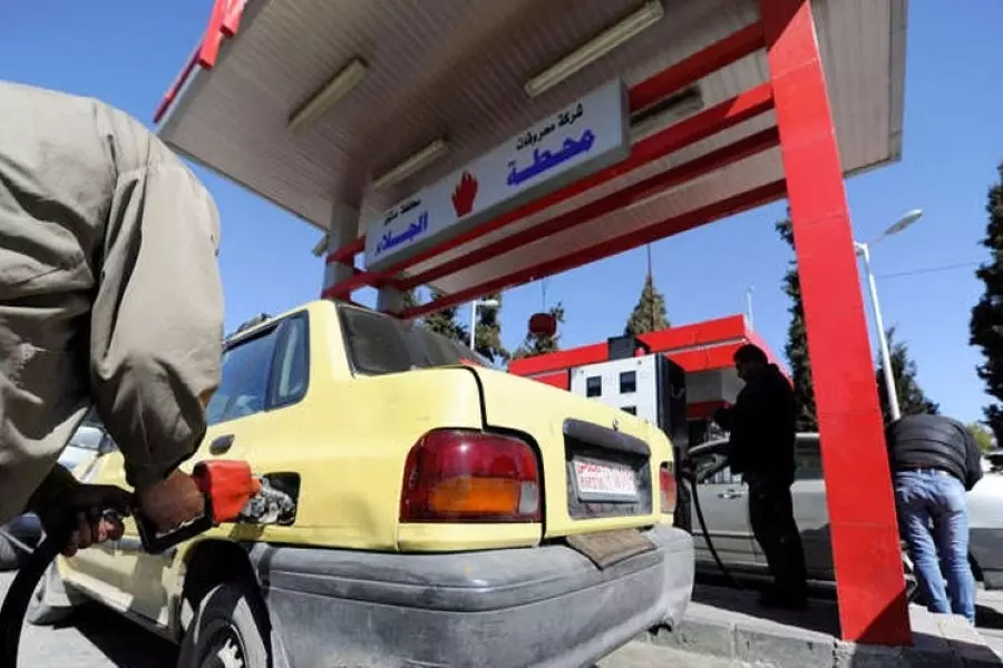 "بسعر التكلفة" .. النظام يرفع سقف تعبئة المحروقات دون الكشف عن السعر المفروض