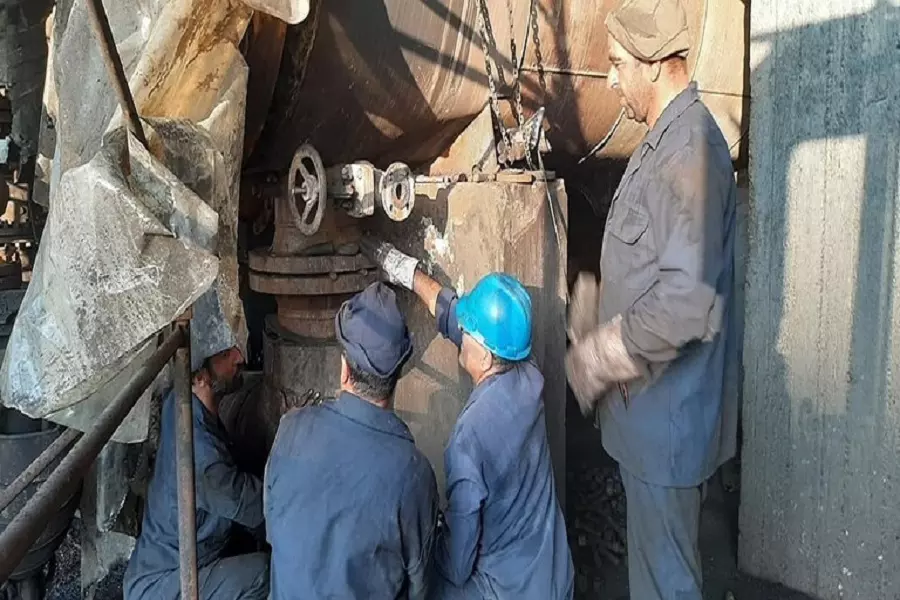 أقل من ثمن "صندويشة فلافل"... النظام يرفع قيمة الوجبة الغذائية للعمال والإعلام يحتفي بـ "المكرمة" ..!!