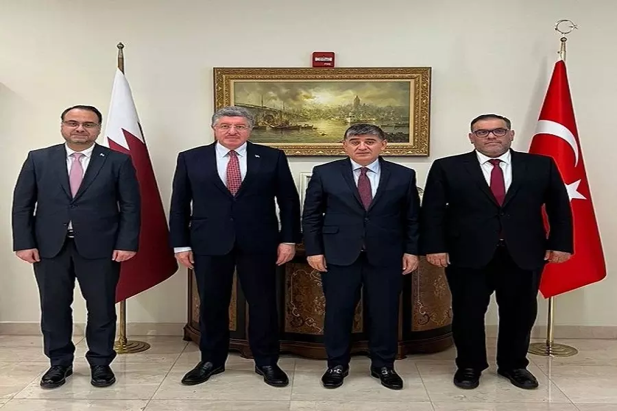 رئيس الائتلاف يستعرض بمؤتمر صحفي نتائج زيارته الرسمية إلى قطر