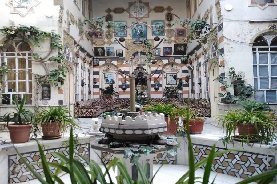 لـ "رثاء الإرهابيين" .. إيران تنظم مهرجاناً شعرياً في منزل الشاعر "نزار قباني" بدمشق