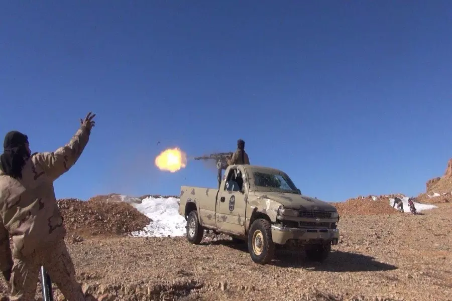 قتلى وجرحى من الطرفين ... تنظيم الدولة يحبط هجمات لـ "قسد" غرب الرقة