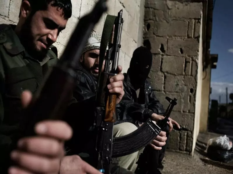 شبح جبهات داريا يواصل قتل عناصر الاسد .... و المروحيات تقصف المدينة بعنف