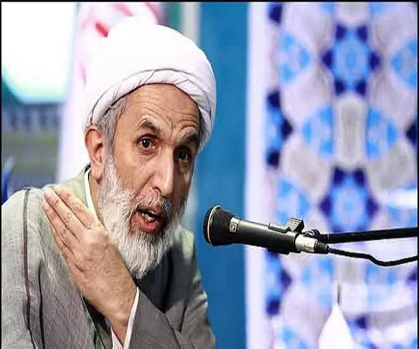 رجل دين إيراني...على الشعب الإيراني الإقلال من الطعام لدعم المقاتلين في سوريا