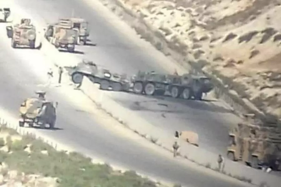 أسفر عن إعطاب عربة روسية .. استهداف مجهول لدورية مشتركة على "أم 4" جنوبي إدلب