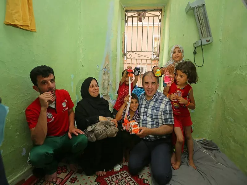 أوغلو يوفد من يعتذر للطفل السوري المعتدى عليه .. و سلطات الأمن تتعهد بالمتابعة