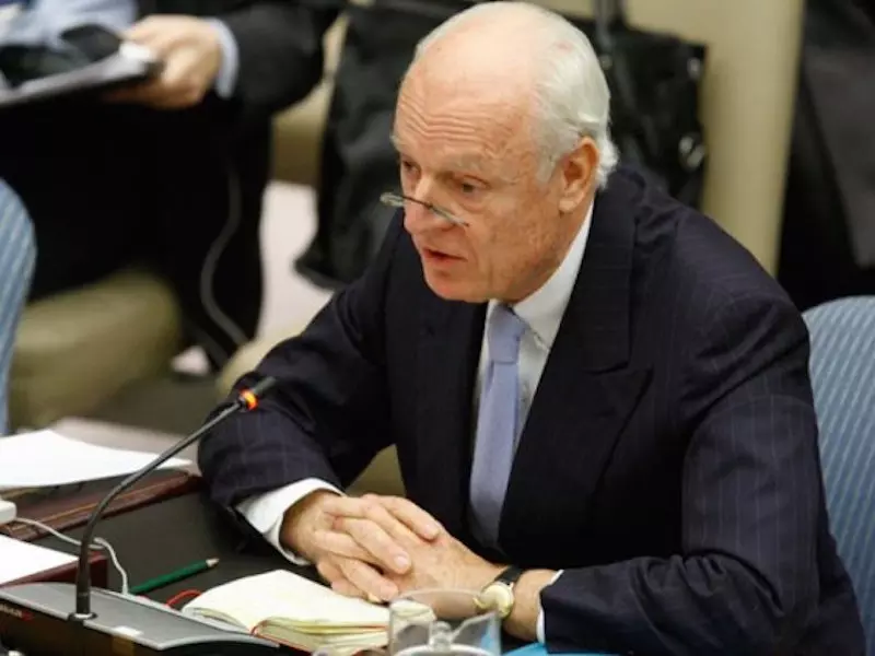 أنصاف الحلول هي الحل في سورية