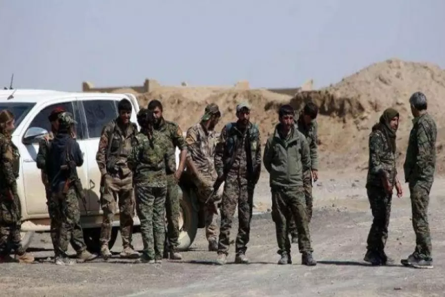 "قسد" تطارد الهاربين من معسكراتها بريف الحسكة وتطلق النار على المدنيين