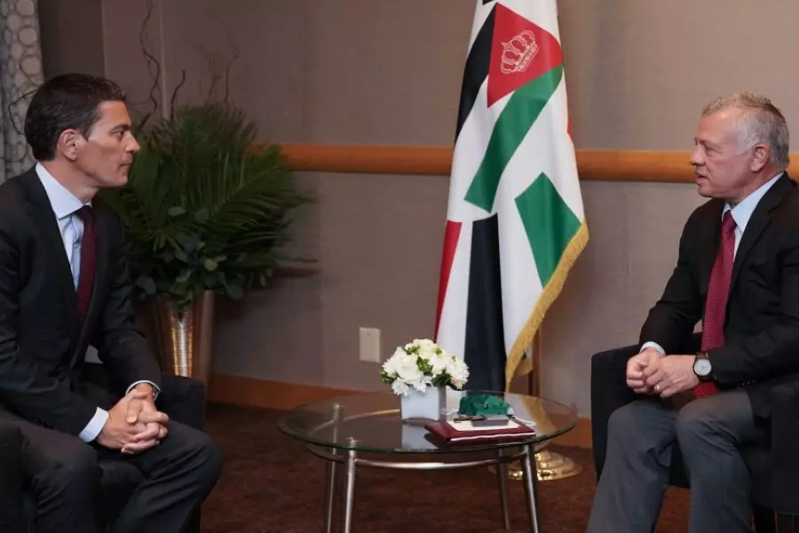 الملك عبدالله : مستمرون بتقديم الخدمات للاجئين السوريين