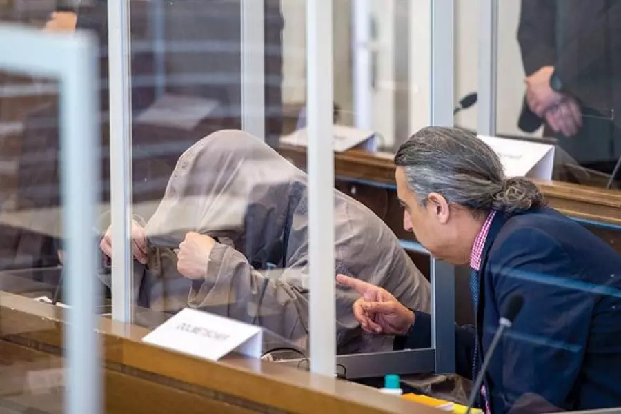 مناظر مريعة ... "حفار القبور" السوري يروي شهادة مروعة عن جرائم الأسد