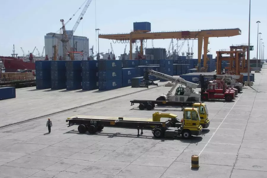 جرحى وحرائق إثر انفجار في مرفأ طرطوس والنظام يتحدث عن "ماس كهربائي"