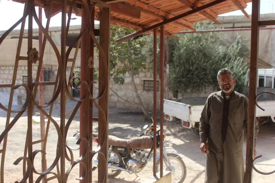 لإرضاء التركستان .. "تحرير- الشام" تلاحق ستيني عمل "ناشطاً ثورياً وإغاثياً ومسعفاً" تعرف على شخصيته