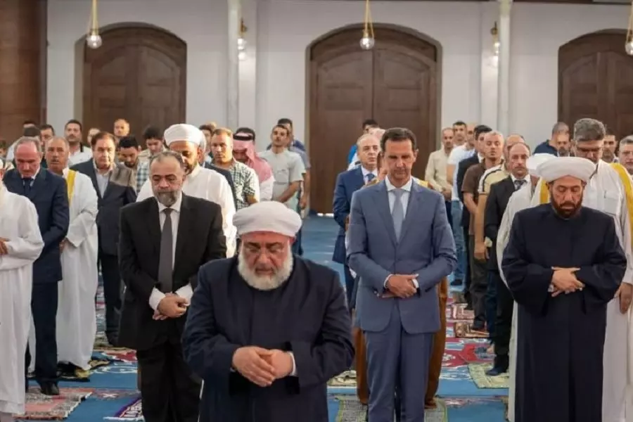 "عراب التسويات وشيخ السلطان" .. النظام يطيح بـ"عصام المصري" من إدارة أوقاف حمص