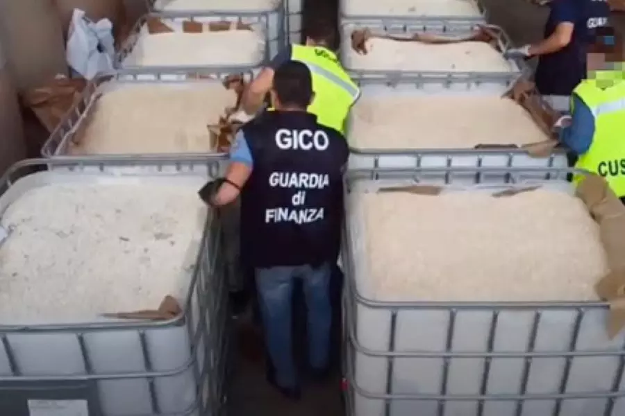 فورين بوليسي توجه اتهاماً واضحا لنظام الأسد بمسؤوليته عن شحنة الكبتاغون بإيطاليا