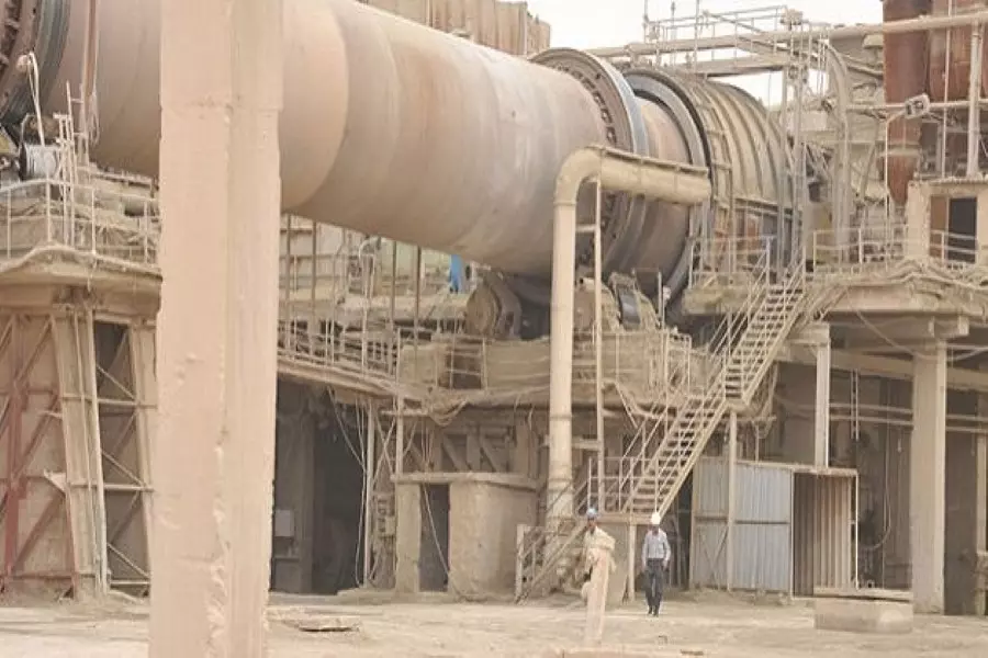 هدر بالمليارات وأعمال وهمية .. مصدر يكشف قضية فساد في شركة إسمنت بدمشق