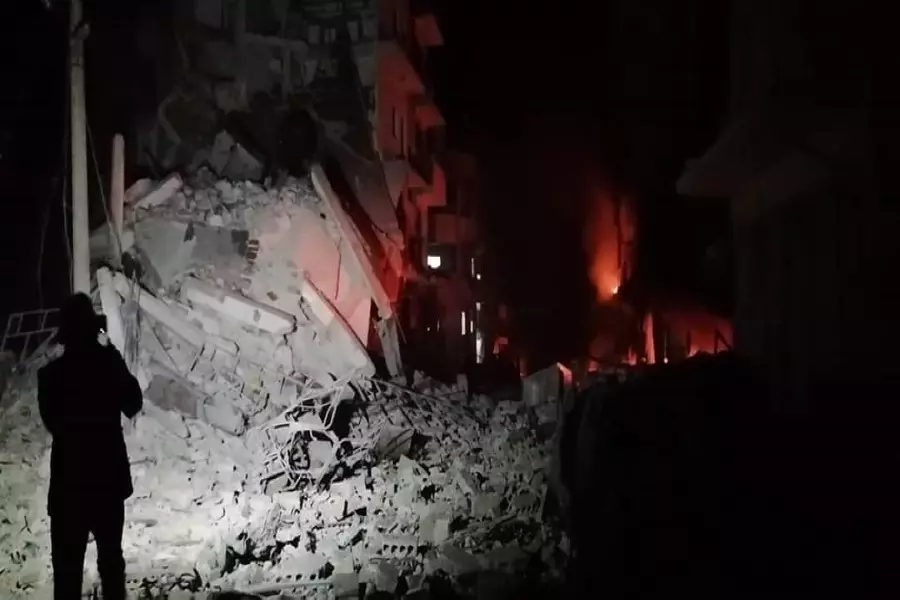 إصابات بين الكادر والمرضى ... الطيران الروسي يستهدف مشفى الشامي بأريحا ويدمره