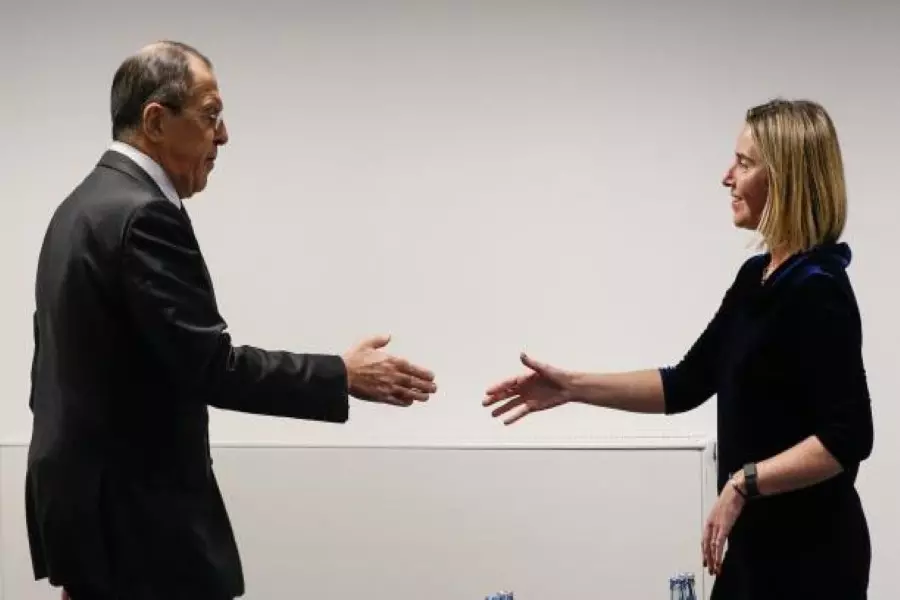 العجز الاستراتيجي الأوروبي في أوكرانيا وسورية