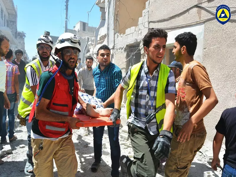 طائرات الأسد الحربية ترتكب مجزرة بحق المدنيين في مدينة سراقب