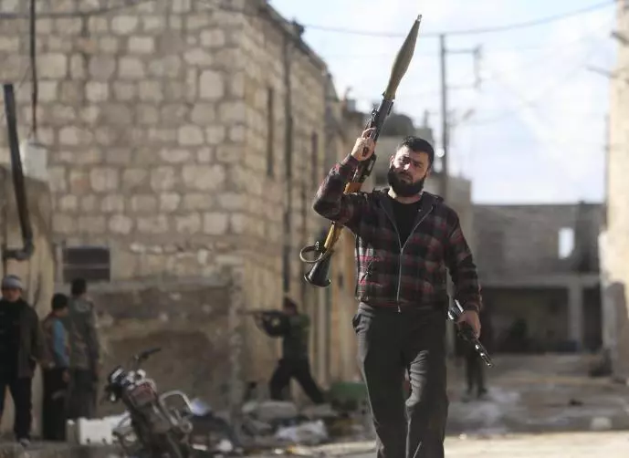 النصرة في خان شيخون والبغدادي على أطراف السلمية